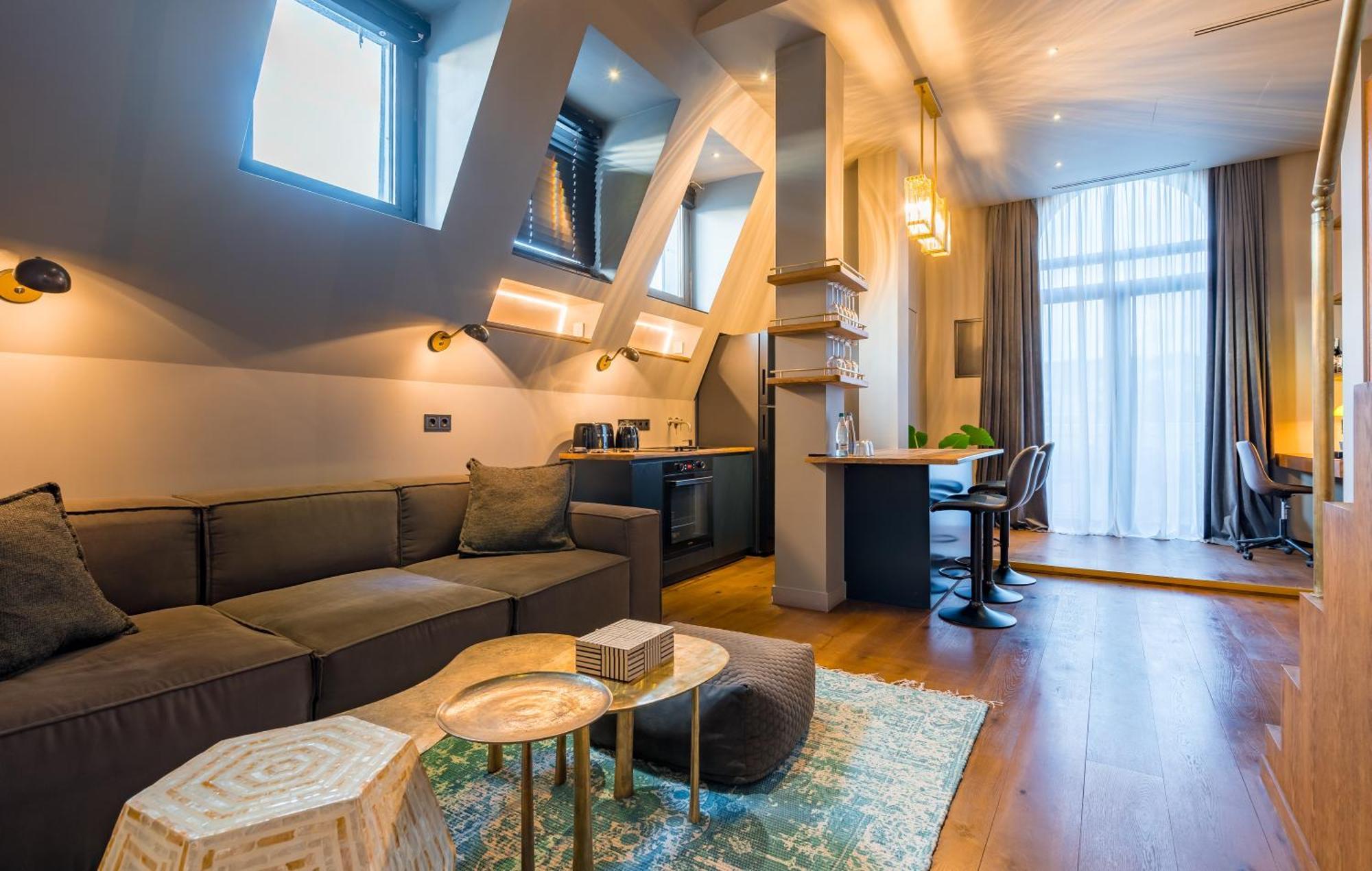 Zorba&Bond Boutique Hotel Τυφλίδα Εξωτερικό φωτογραφία