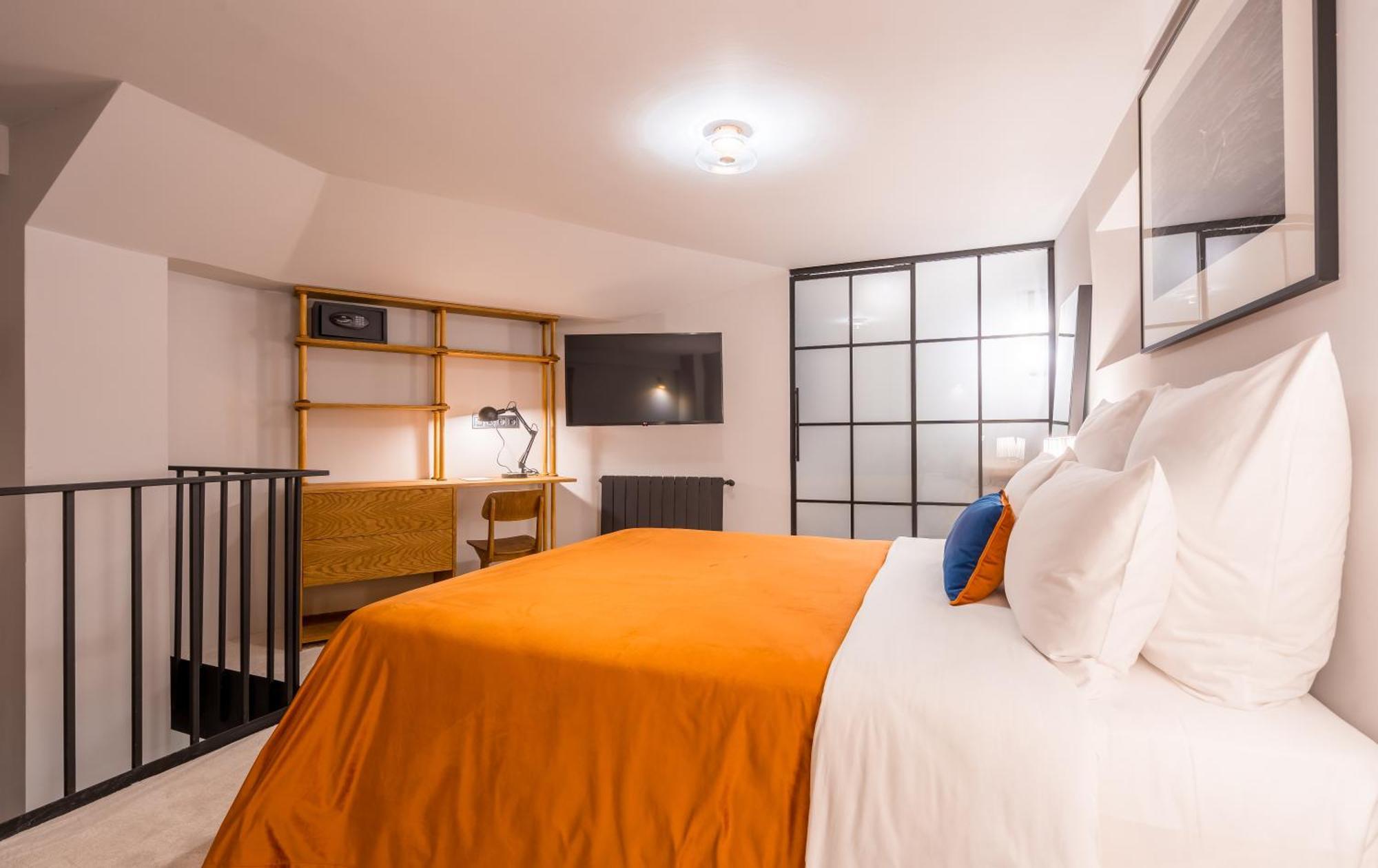 Zorba&Bond Boutique Hotel Τυφλίδα Εξωτερικό φωτογραφία